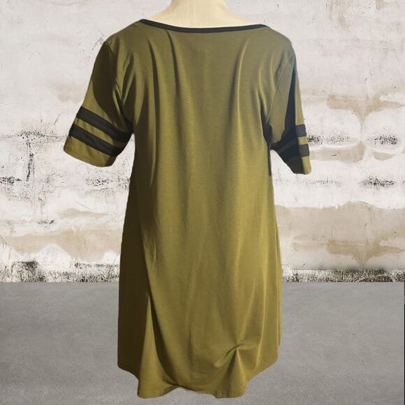 LuLaRoe Women's Perfect Tee Hunter Green w/ Black Stripes-Size XS(2/4) - Picture 3 of 6